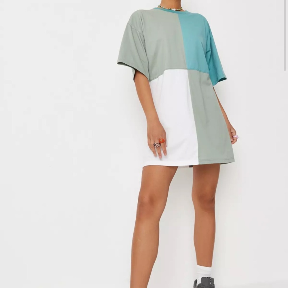 Oversized tshirt colourblock tshirt dress